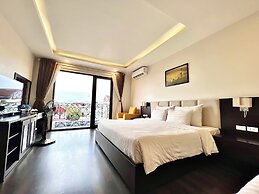 Paragon Noi Bai Hotel and Pool