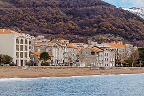 Apartments LIDO Petrovac