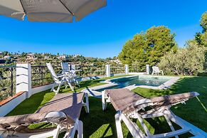 1135 Villa el Torin
