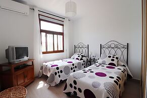 1117 Villa Gamor