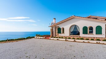 Villa Glaucos