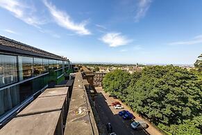 Skyview Penthouse - New Town