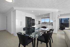 Peninsula Resort - Private Apartments