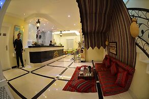 Husin Al Khaleej Hotel Apartment