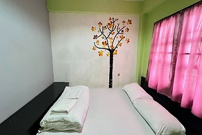 Baan Lanna At Phrasingh