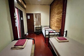 Baan Lanna At Phrasingh