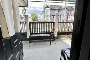 Baan Lanna At Phrasingh