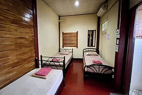 Baan Lanna At Phrasingh