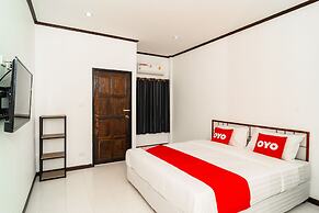 OYO 533 Runya Poolvilla