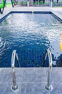 OYO 533 Runya Poolvilla
