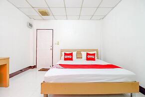 OYO 525 MRT Phetkasem 48 Place