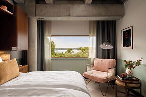 Ellery Beach House
