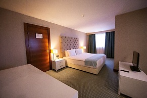 Nevali Hotel