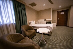 Nevali Hotel
