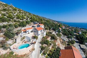 Old Tree Villa