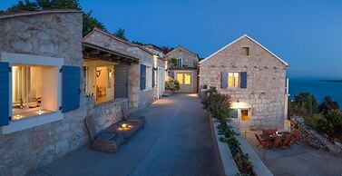 Old Tree Villa