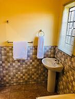 Maite Villa Lodge