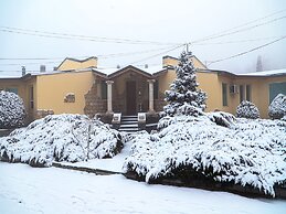 Armenian Village Park Hotel