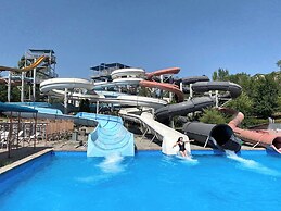 Armenian Village Park Hotel