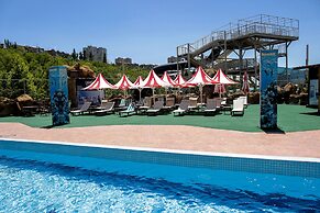 Armenian Village Park Hotel