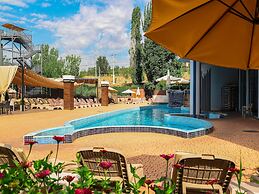 Armenian Village Park Hotel