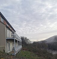 Llanwenarth Hotel & Riverside Restaurant