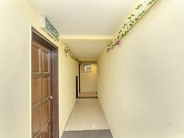 OYO 89703 B Link Hotel