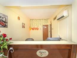OYO 89703 B Link Hotel