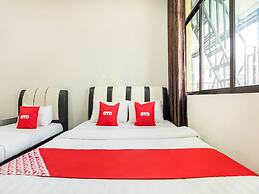 OYO 89712 Grand Inn