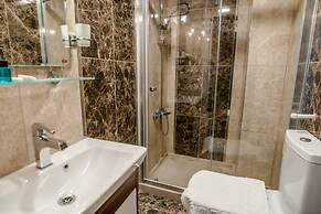 The Camelot Hotel