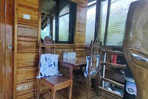 BING-VICE TOURIST INN Port Barton