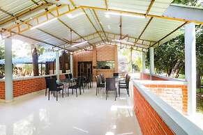 Nature Breeze Resort