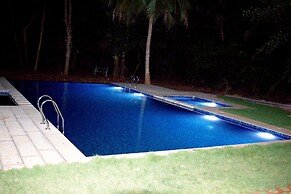 Nature Breeze Resort