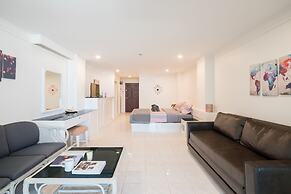 Phuket Palace Condominium by Ale