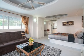 Phuket Palace Condominium by Ale