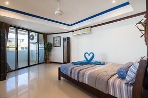 Phuket Palace Condominium by Ale
