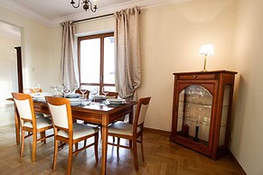 Ursynow Lavish Apartment