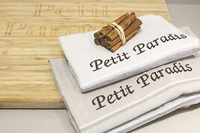 House - Petit Paradis