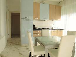 Embassy Aparthotel
