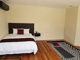 Hotel Maculís