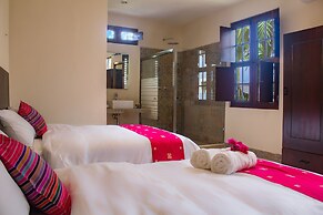 Hotel Maculís