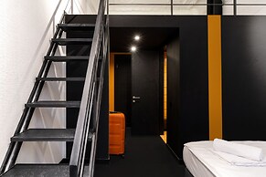 Globe Runner Rooms & Dorms