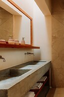 Waye Valladolid Centro – Sustainable, Authentic Experiences & Pet Frie