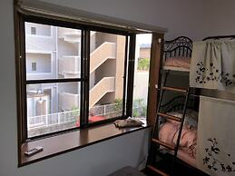 Happy Closet & Wasamon Hostel