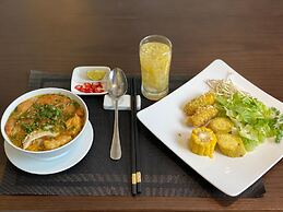Golden Season Hotel