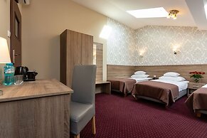 Hotel Maximum