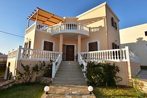 Flisvos Villa