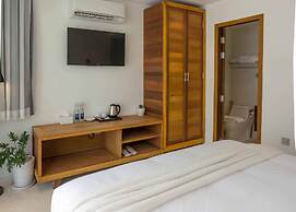 The B Resort