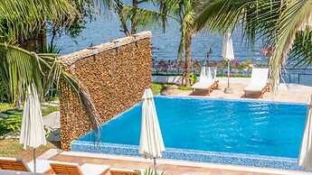 The B Resort