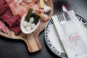 Le Coucou Hotel & Restaurant